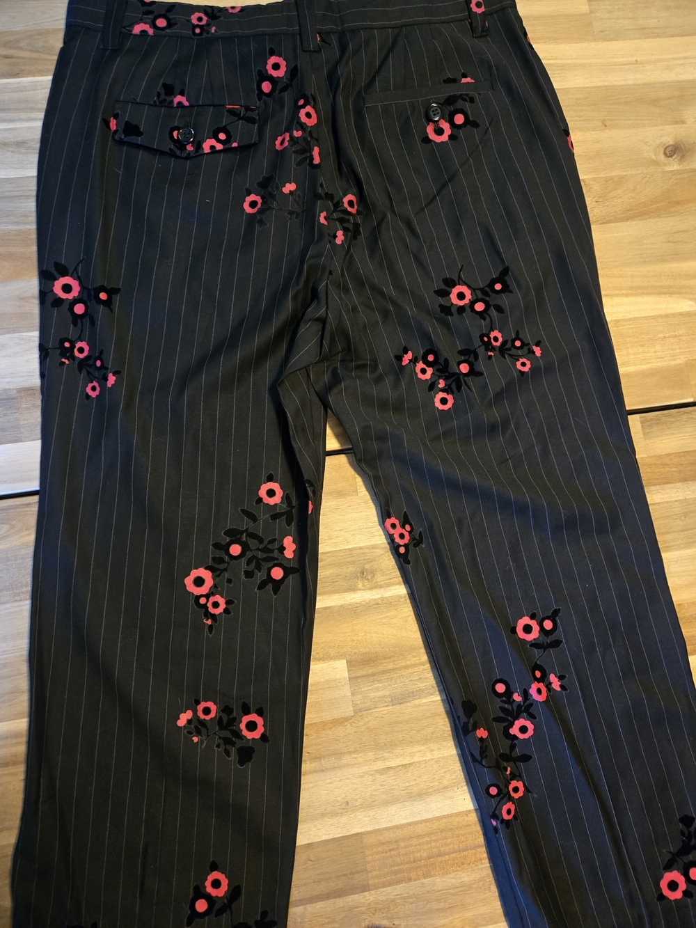 Marc Jacobs Black Pinstripe Trousers with Red Floral Appliqué - Picture 5 of 8